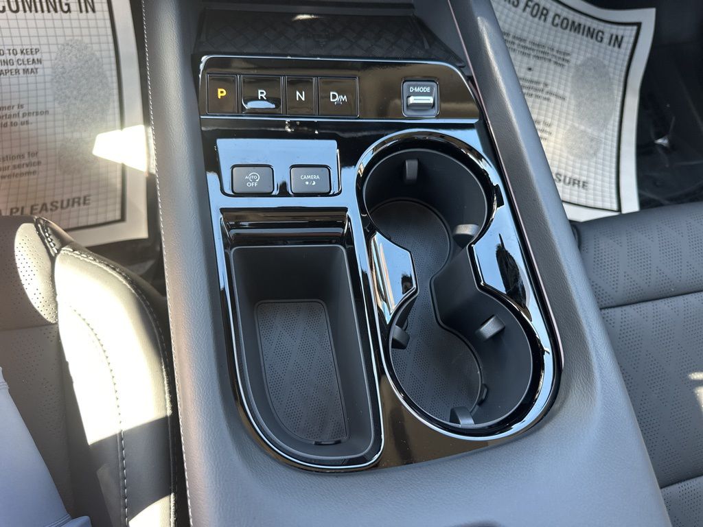 2025 Champagne Silver Metallic Nissan Murano Platinum AWD SUV