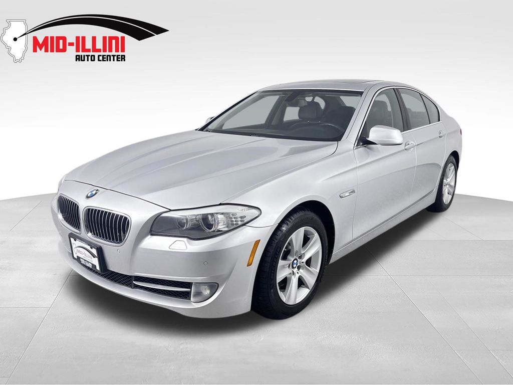 Titanium Silver Metallic 2013 BMW 5 Series Sedan All-Wheel Drive 8-Speed Automatic