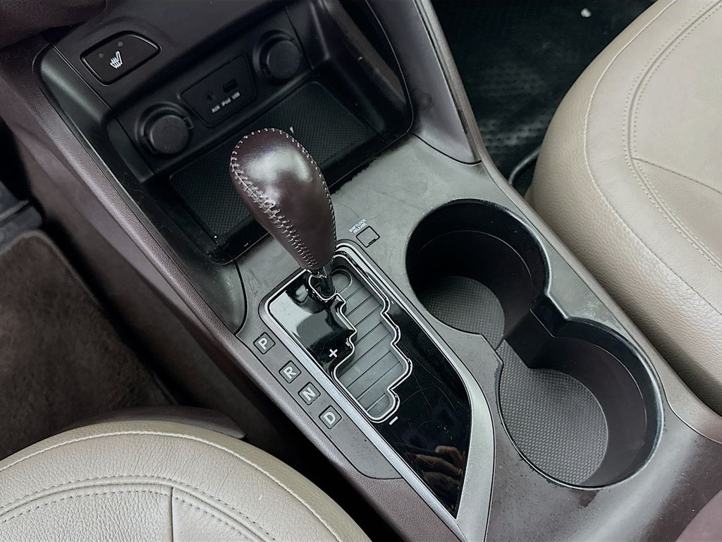 Thumbnail: 2012 Hyundai Tucson - 15