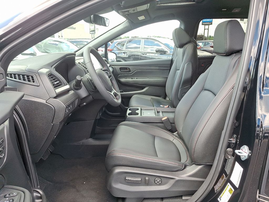 Thumbnail: 2026 Honda Odyssey - 6