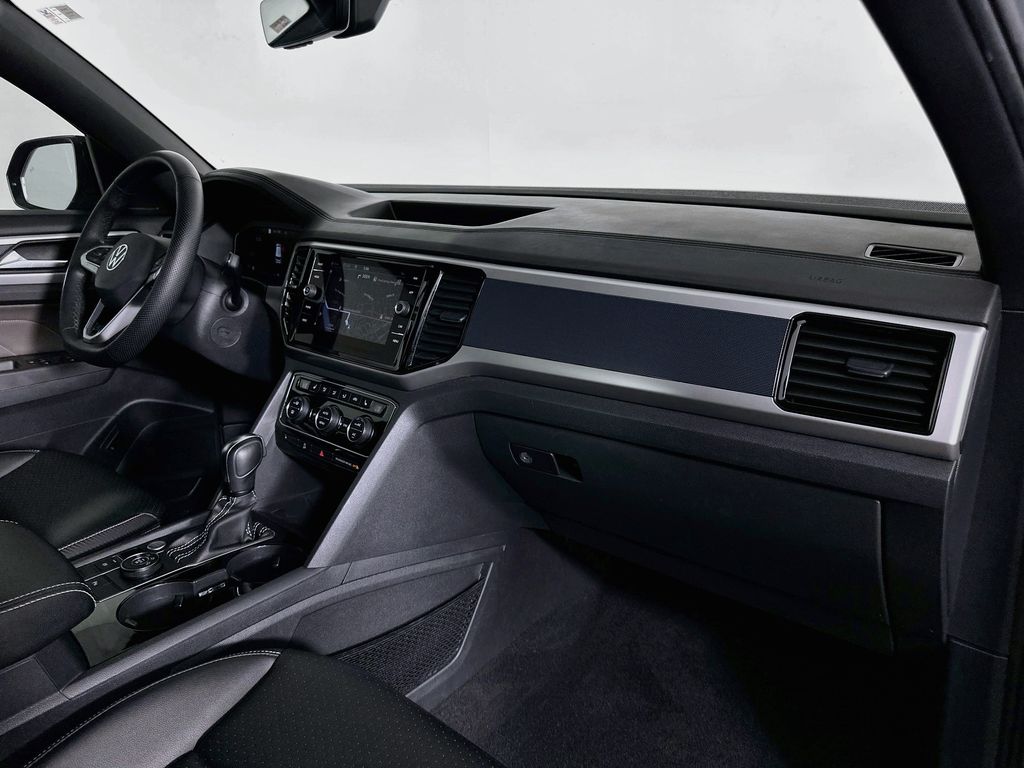 Thumbnail: 2023 Volkswagen Atlas - 29