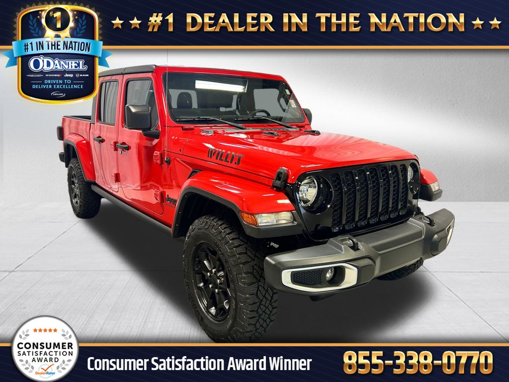 Firecracker Red Clearcoat 2022 Jeep Gladiator Pickup Truck Four-Wheel Drive 6-Speed Manual