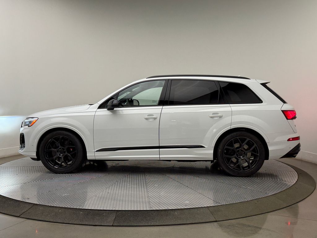 Thumbnail: 2026 Audi SQ7 - 5