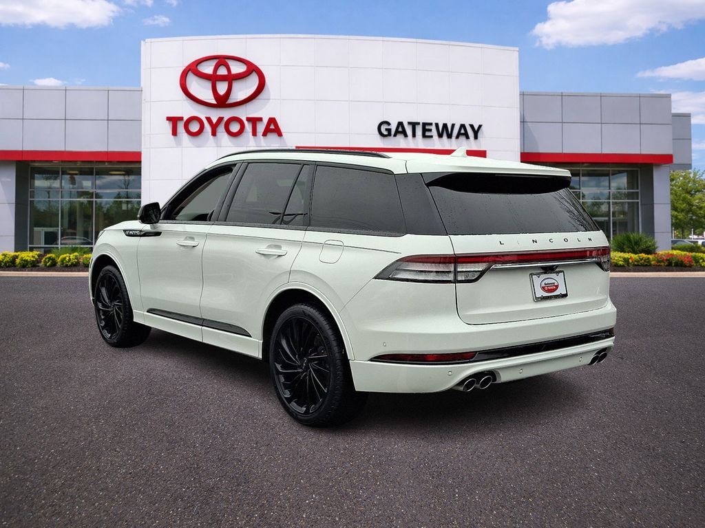 Thumbnail: 2022 Lincoln Aviator - 7