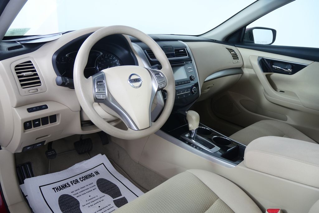 Thumbnail: 2014 Nissan Altima - 13