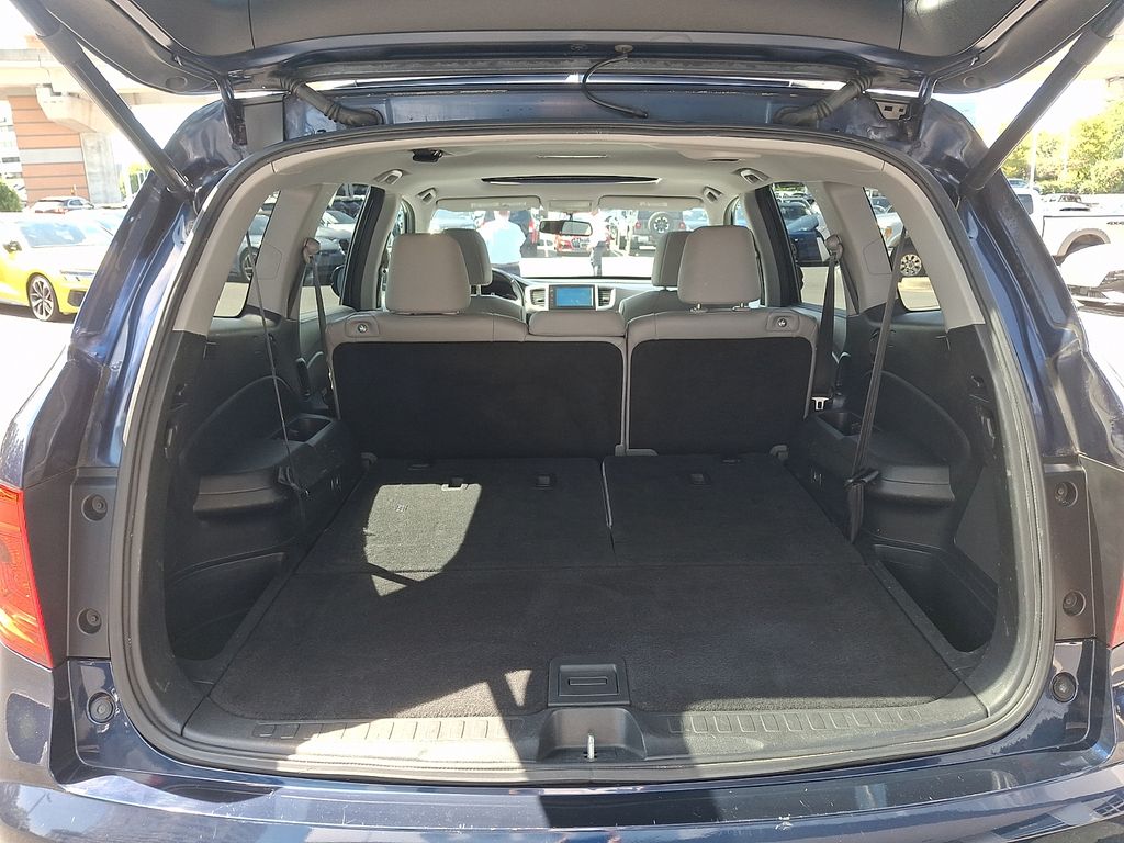 Thumbnail: 2016 Honda Pilot - 26