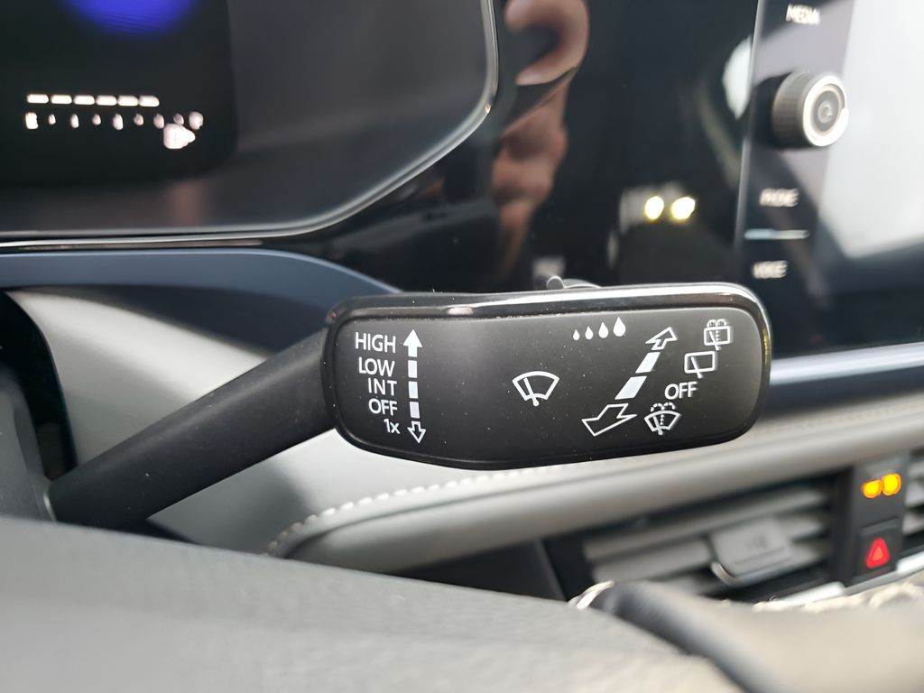 Used Car 2024 Volkswagen Taos  1.5t Se For Sale Under $25,000 In Austin, Texas