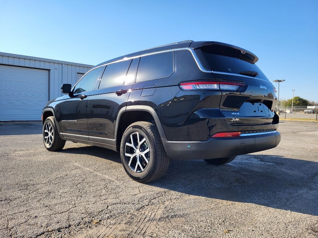 2023 Jeep Grand Cherokee L Limited 3