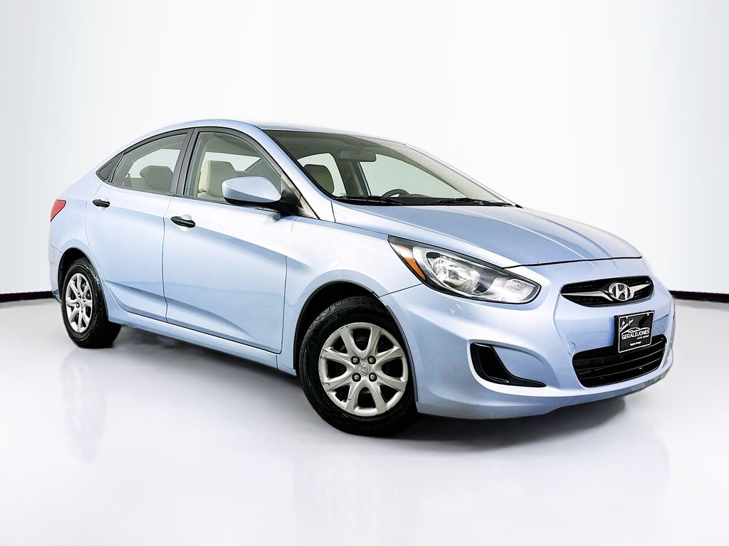2012 Hyundai Accent GLS