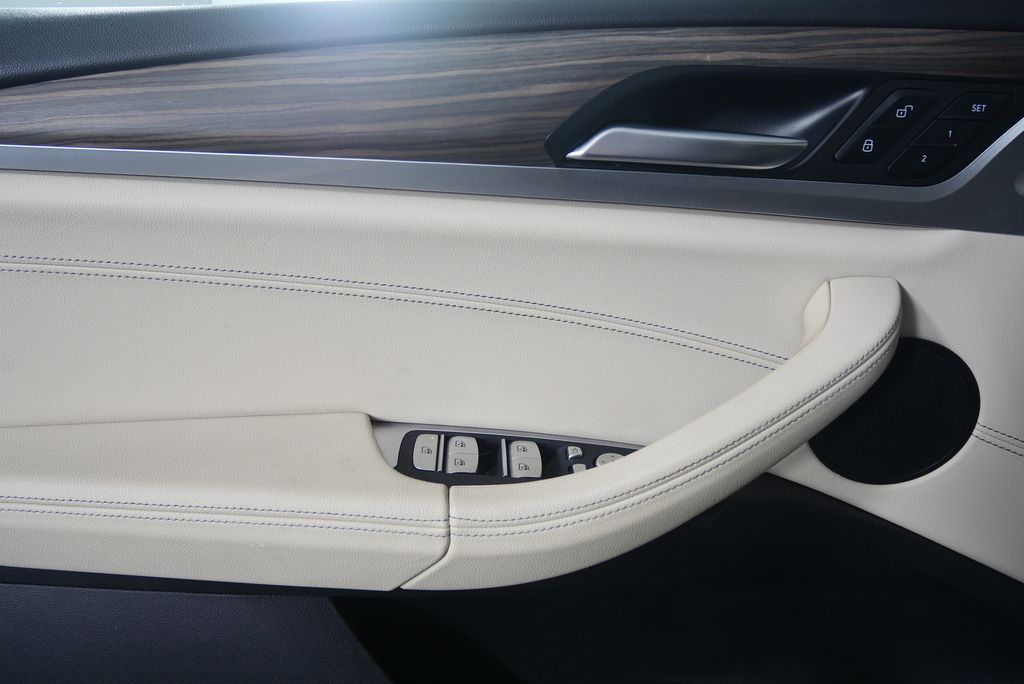 Thumbnail: 2020 BMW X3 - 9