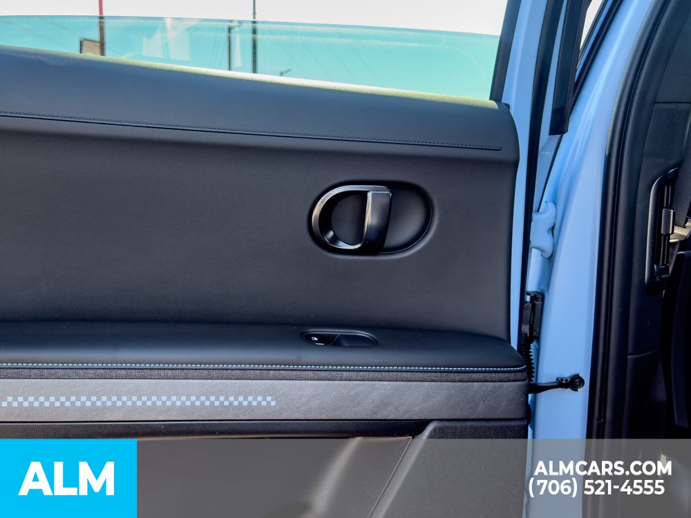 Used 2025 Blue Hyundai Base image 16
