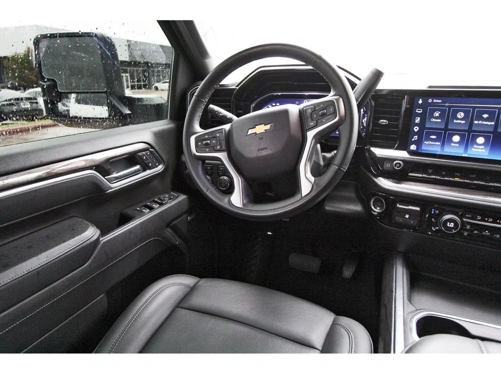2025 Chevrolet Silverado 2500HD LTZ - 7