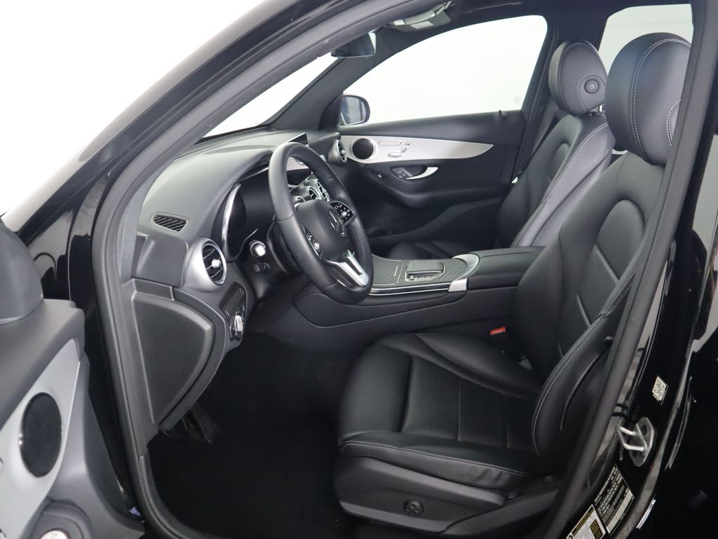 2022 Mercedes-Benz GLC 300 19