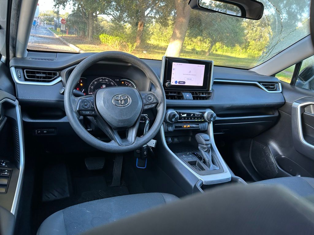 Thumbnail: 2023 Toyota RAV4 - 12