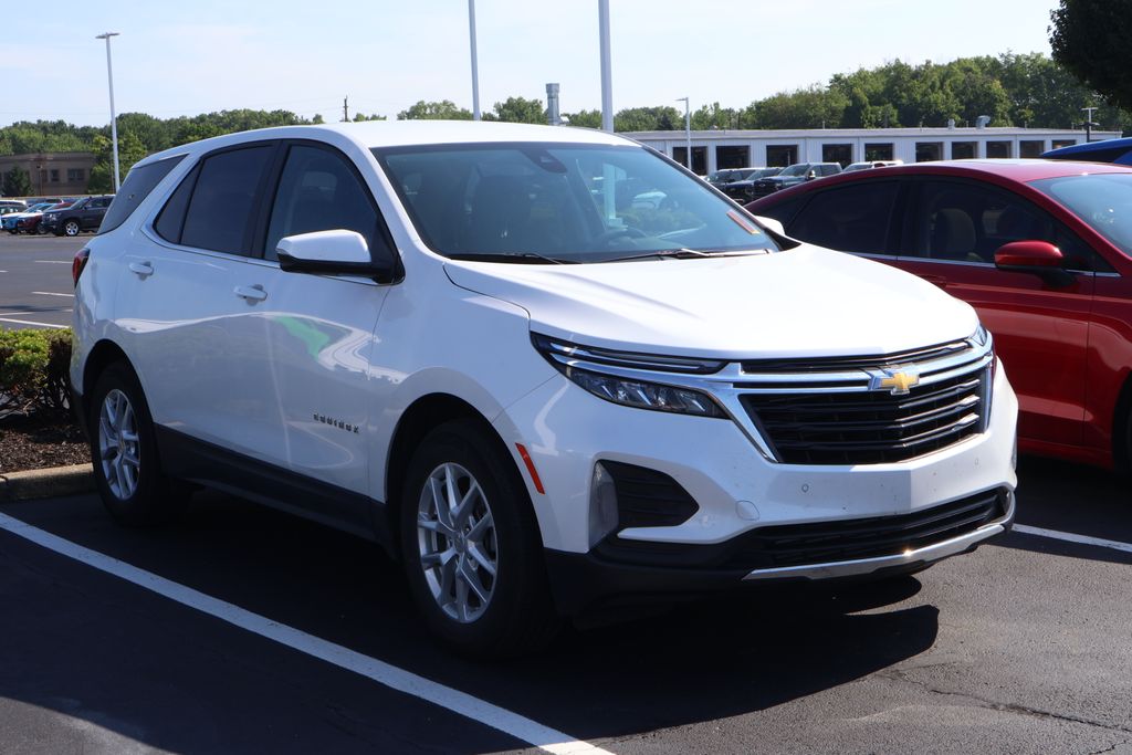 Thumbnail: 2023 Chevrolet Equinox - 3