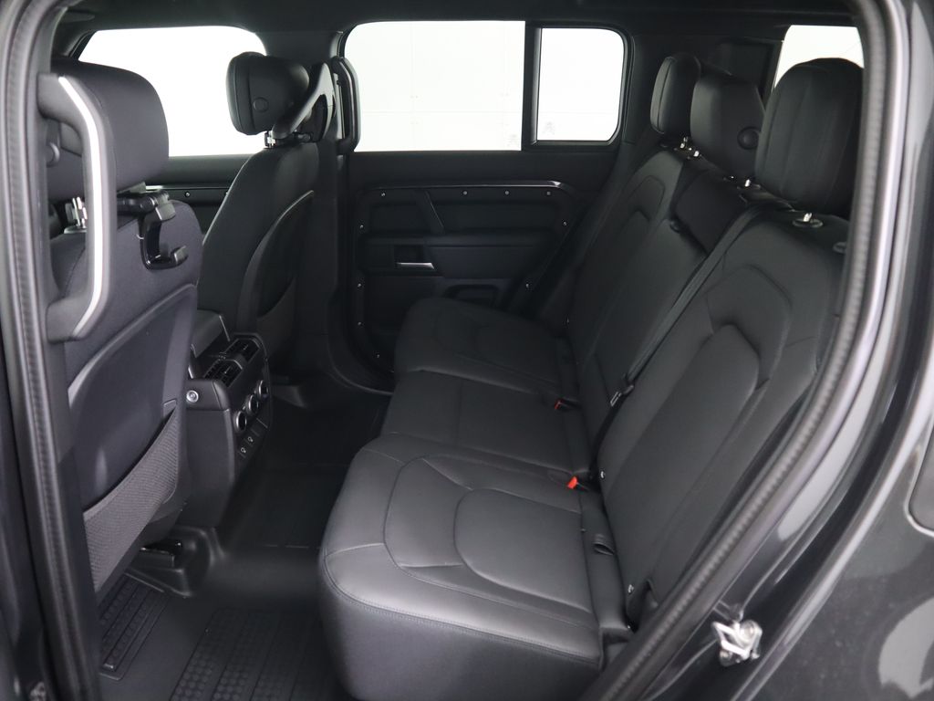 Thumbnail: 2025 Land Rover Defender - 21