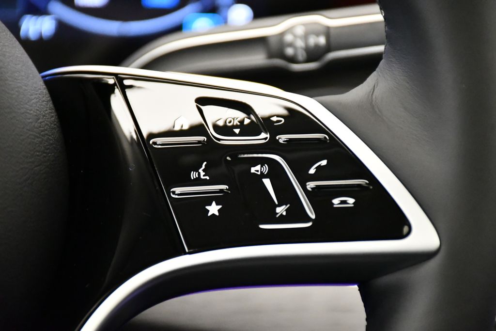 Thumbnail: 2026 Mercedes-Benz GLE - 24