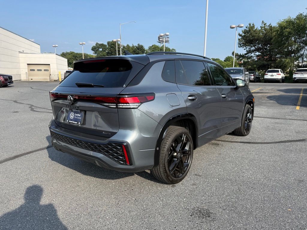 2025 Volkswagen Tiguan 2.0T SE R-Line Black Gray at Sutliff Volkswagen