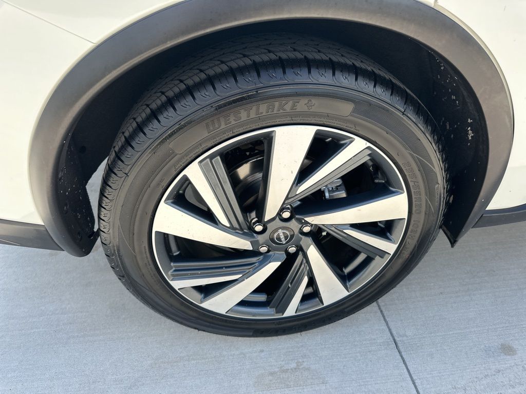 2023 Pearl White Tricoat Nissan Murano SL FWD SUV