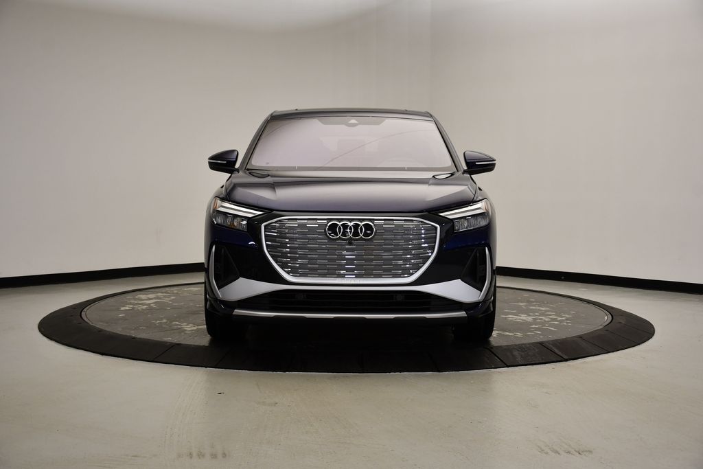 2025 Audi Q4 e-tron  8