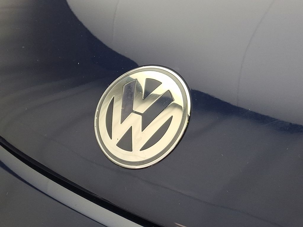 Thumbnail: 2004 Volkswagen Beetle - 29
