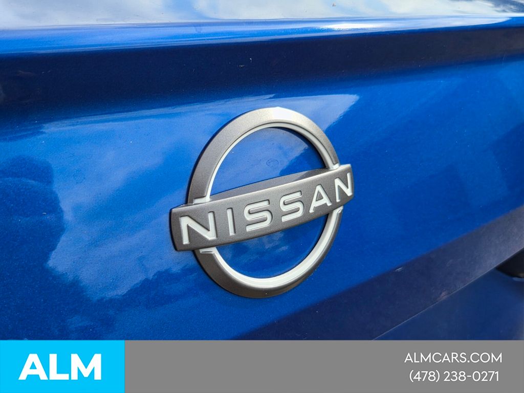 Used 2025 Blue Nissan 2.5 SV image 12