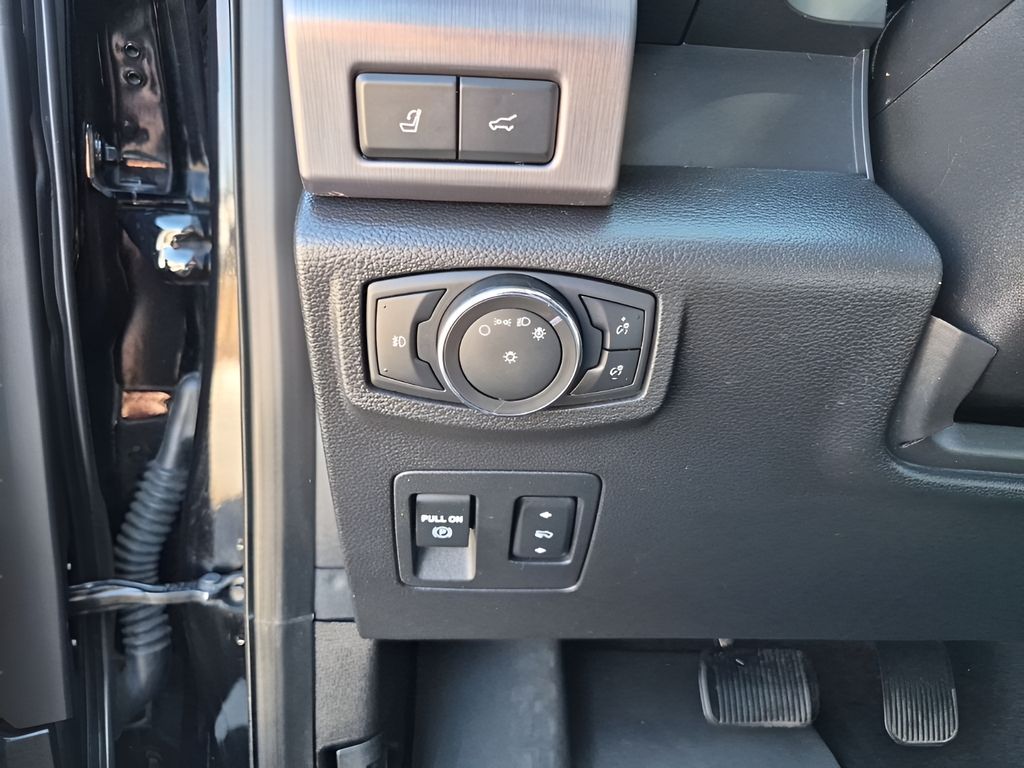 Used 2021 Black Ford Platinum image 32