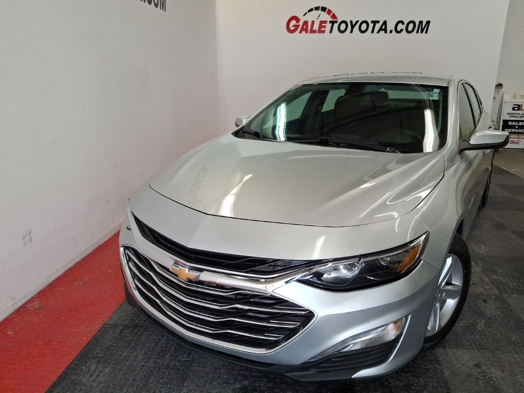 Used 2022 Chevrolet Malibu 1LT with VIN 1G1ZD5STXNF151120 for sale in Enfield, CT