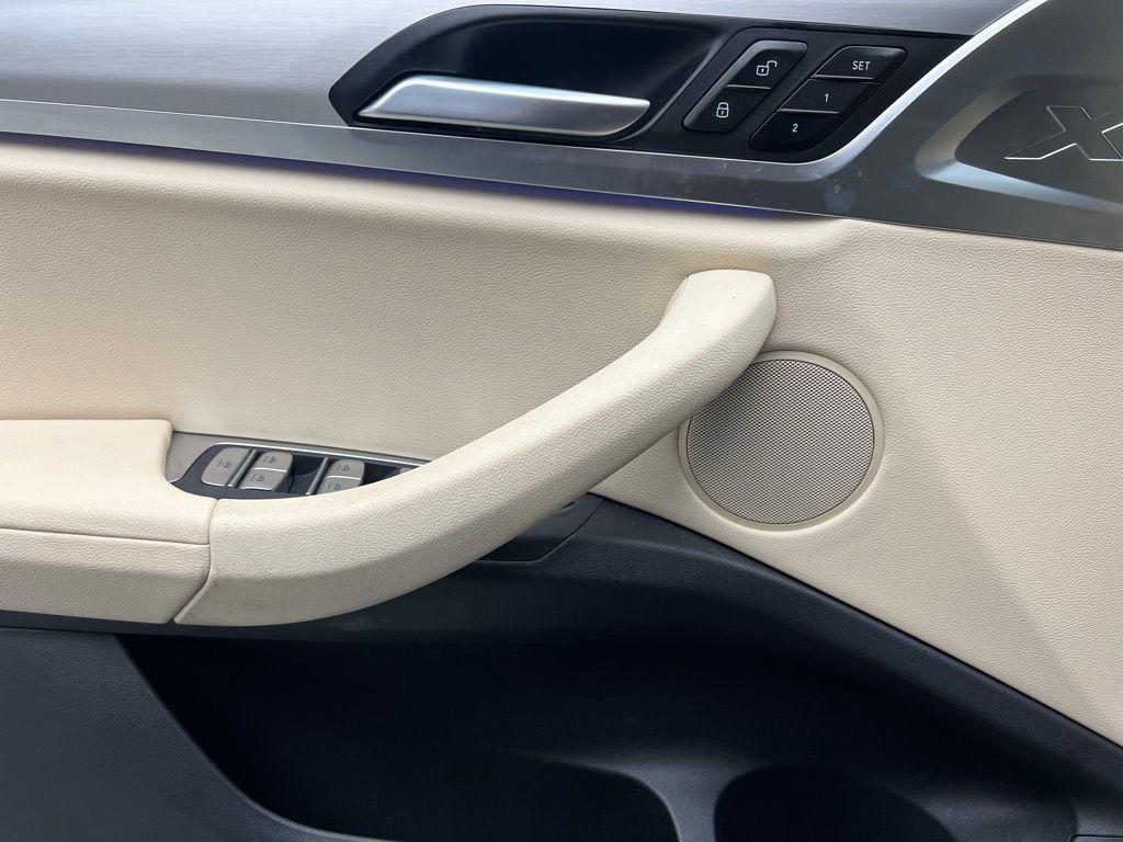 Thumbnail: 2022 BMW X3 - 21