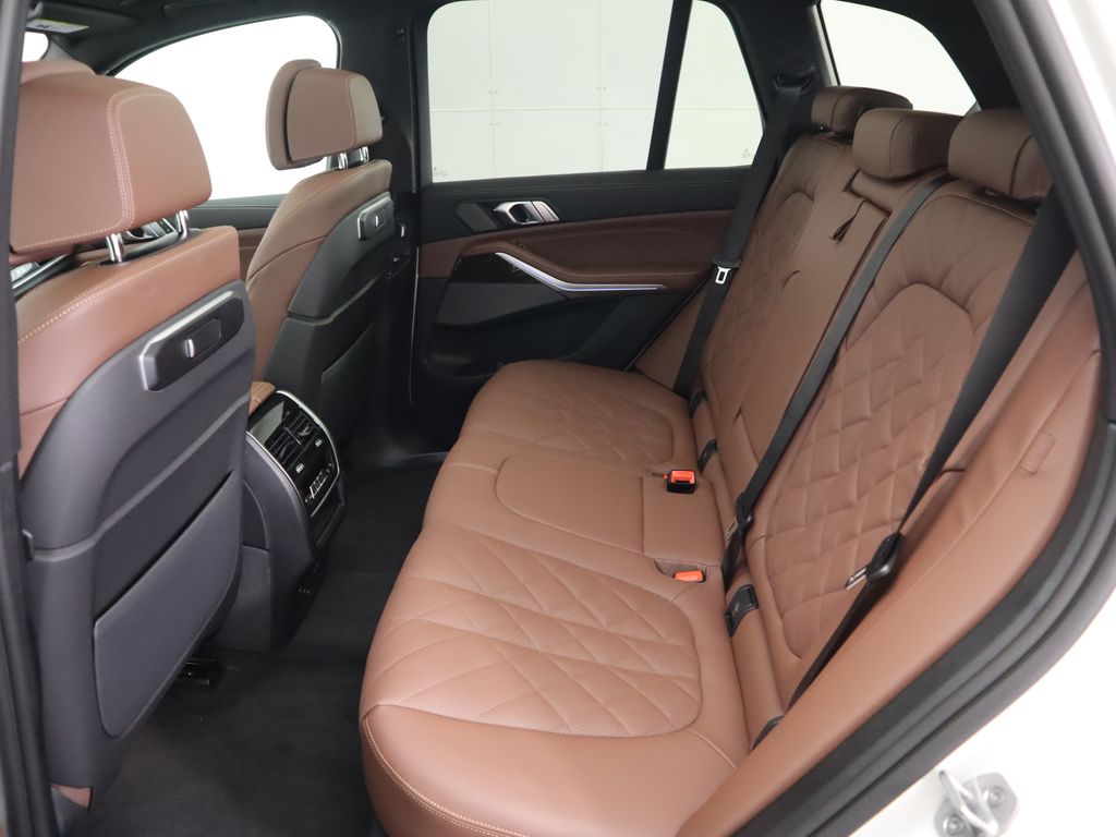 Thumbnail: 2026 BMW X5 - 22