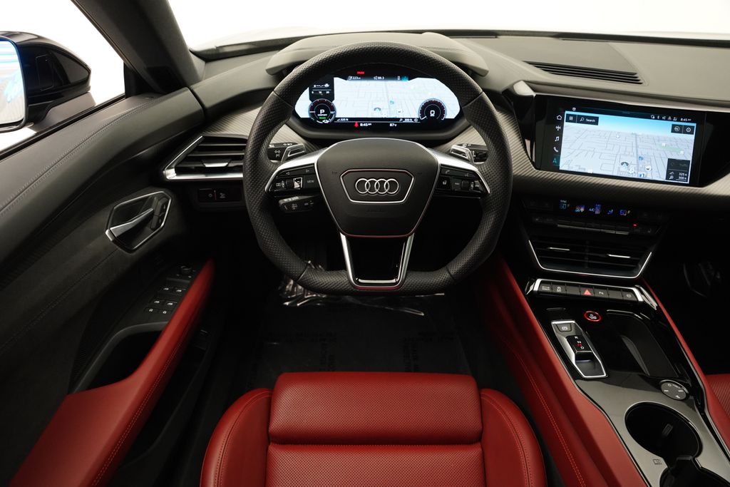 Thumbnail: 2023 Audi e-tron GT - 11