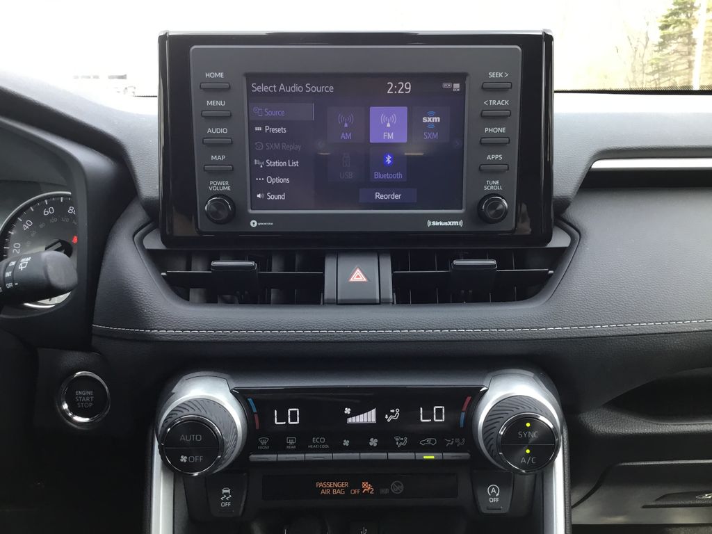 Thumbnail: 2022 Toyota RAV4 - 22