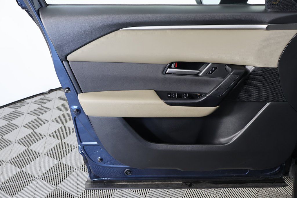 Thumbnail: 2025 Mazda CX-50 - 13