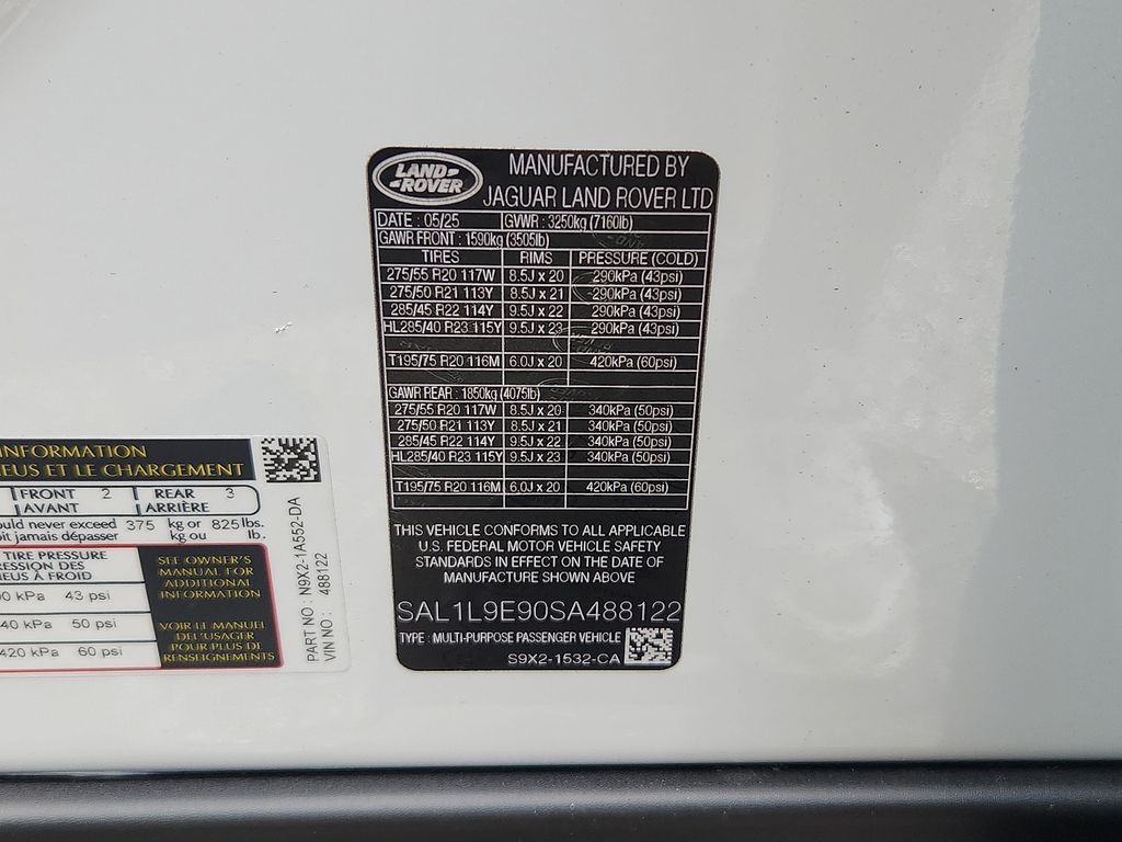 Thumbnail: 2025 Land Rover Range Rover Sport - 10