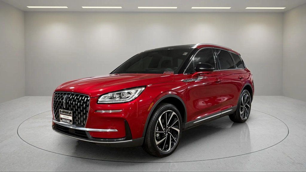 Certified Used 2023 Red Carpet Metallic Tinted Clearcoat Lincoln Reserve image 19