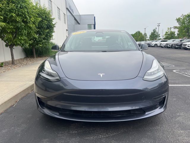 2018 Tesla Model 3 Mid Range 2