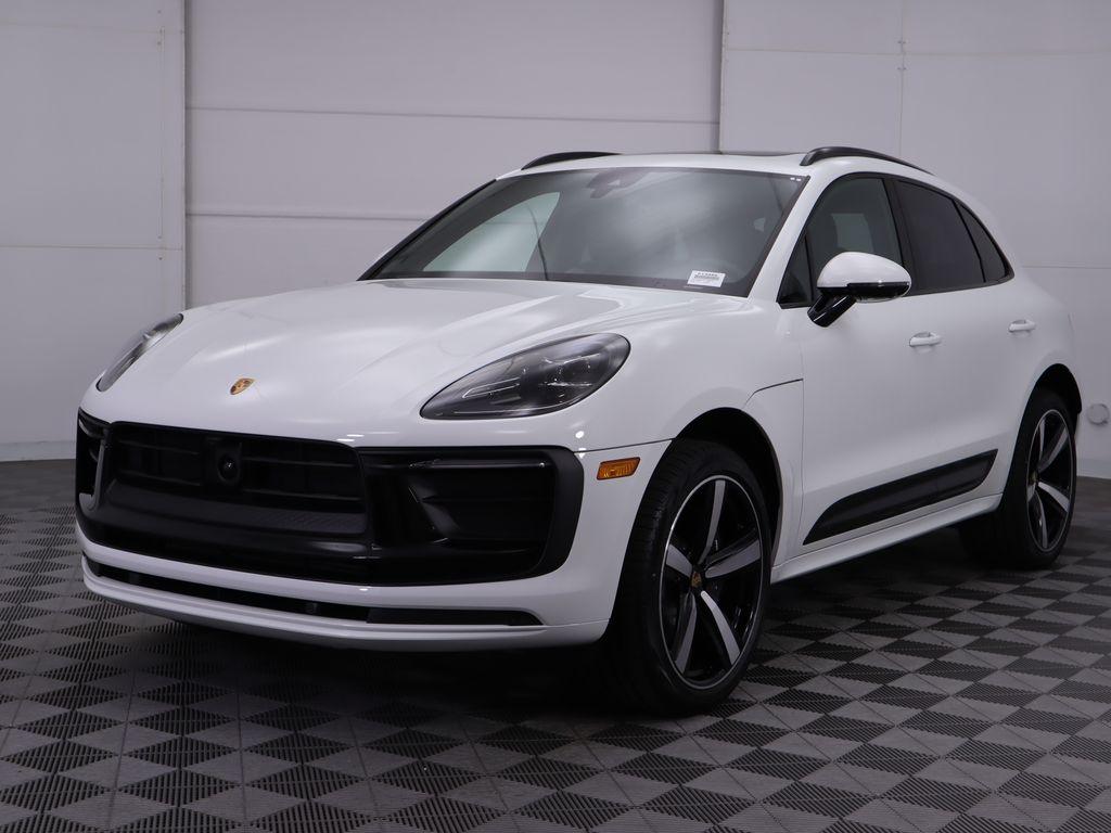 2024 Porsche Macan  -
                Phoenix, AZ