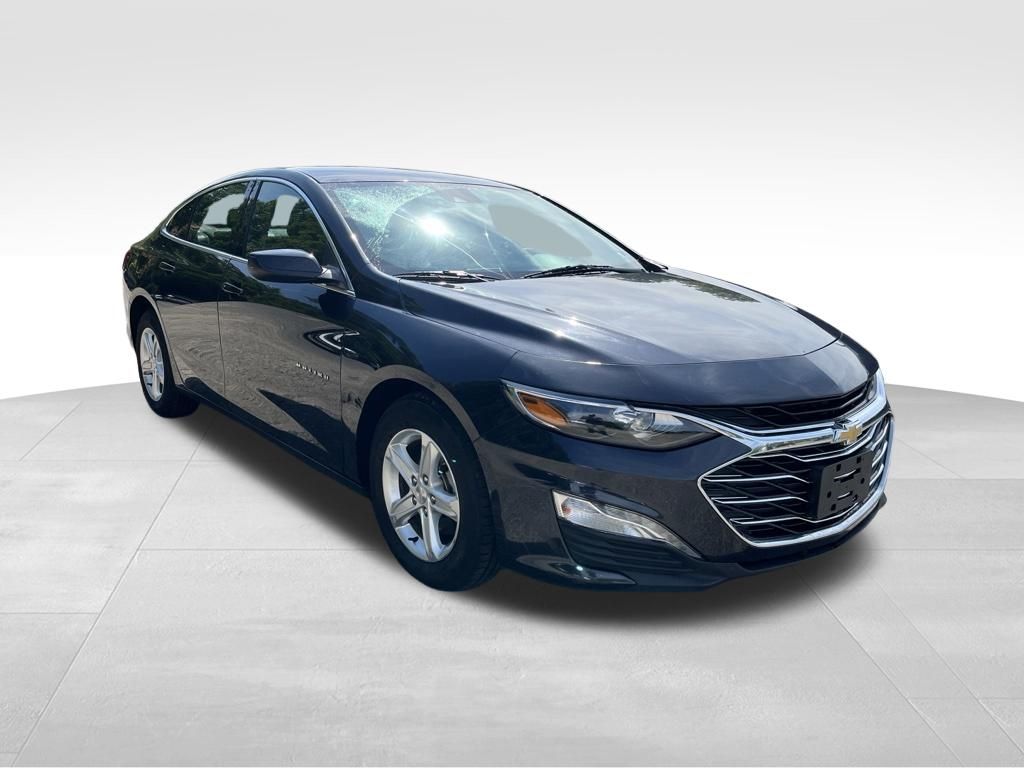Used 2023 Gray Chevrolet LT image 7