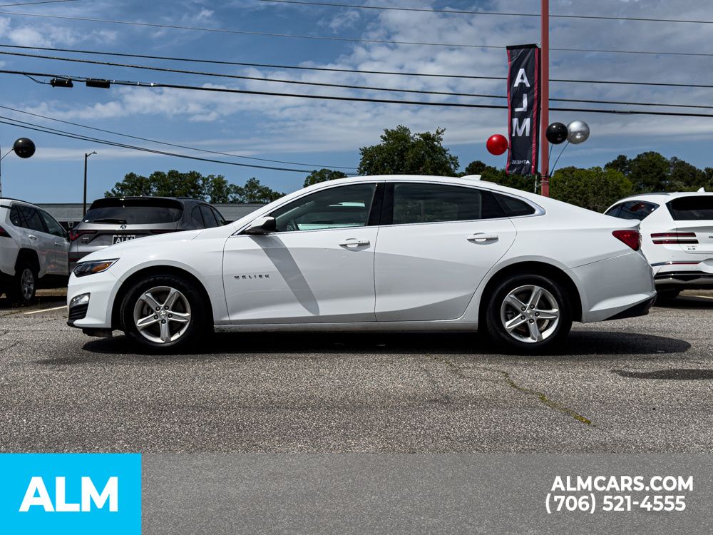 Used 2024 White Chevrolet LT image 11