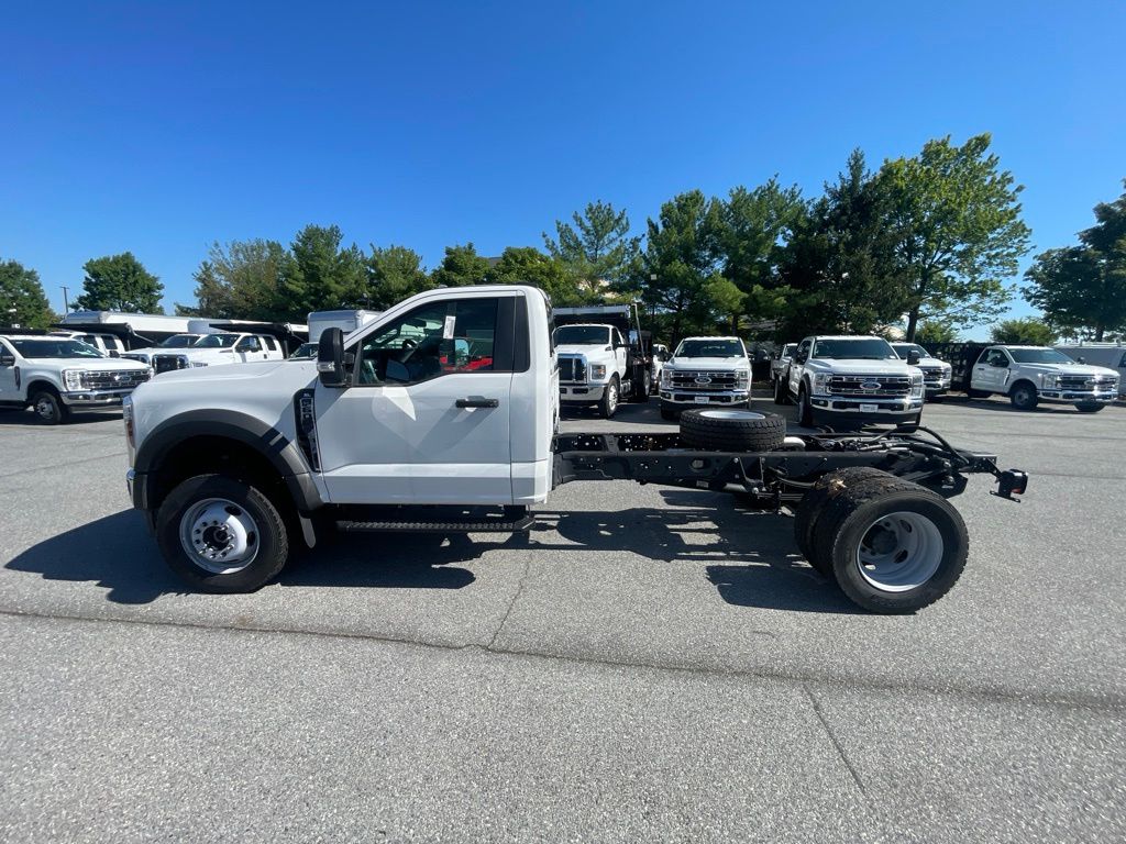 2025 Ford F-600 Chassis XL
