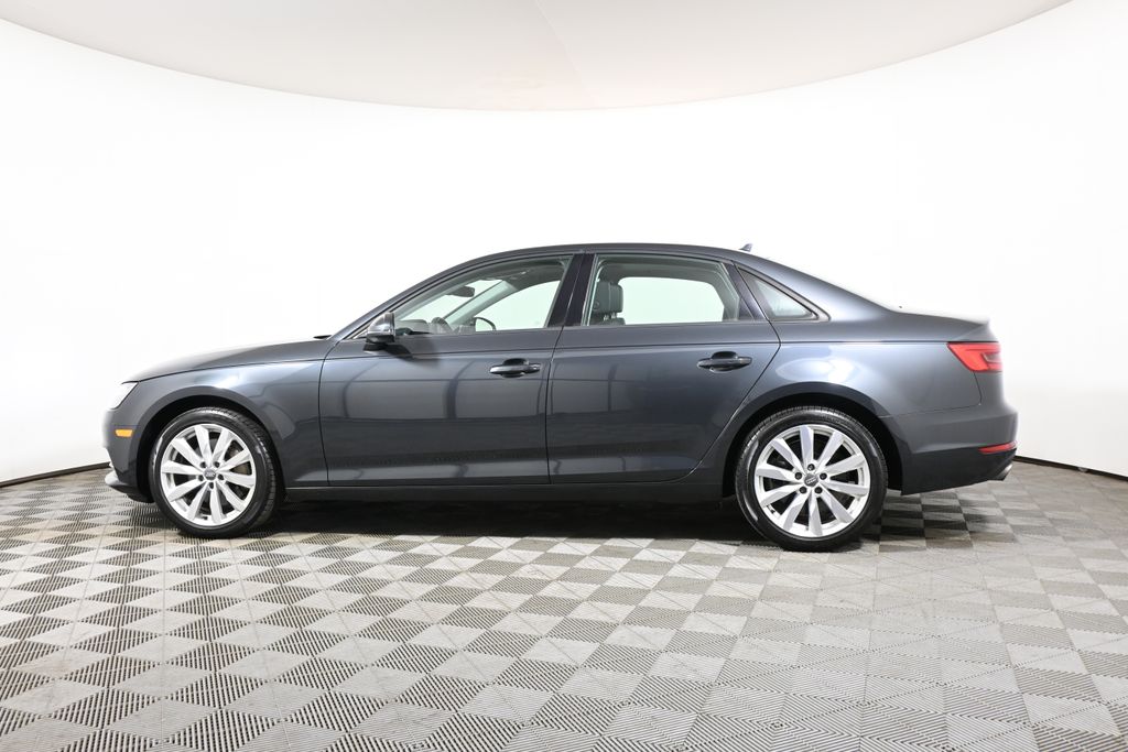 Thumbnail: 2017 Audi A4 - 2