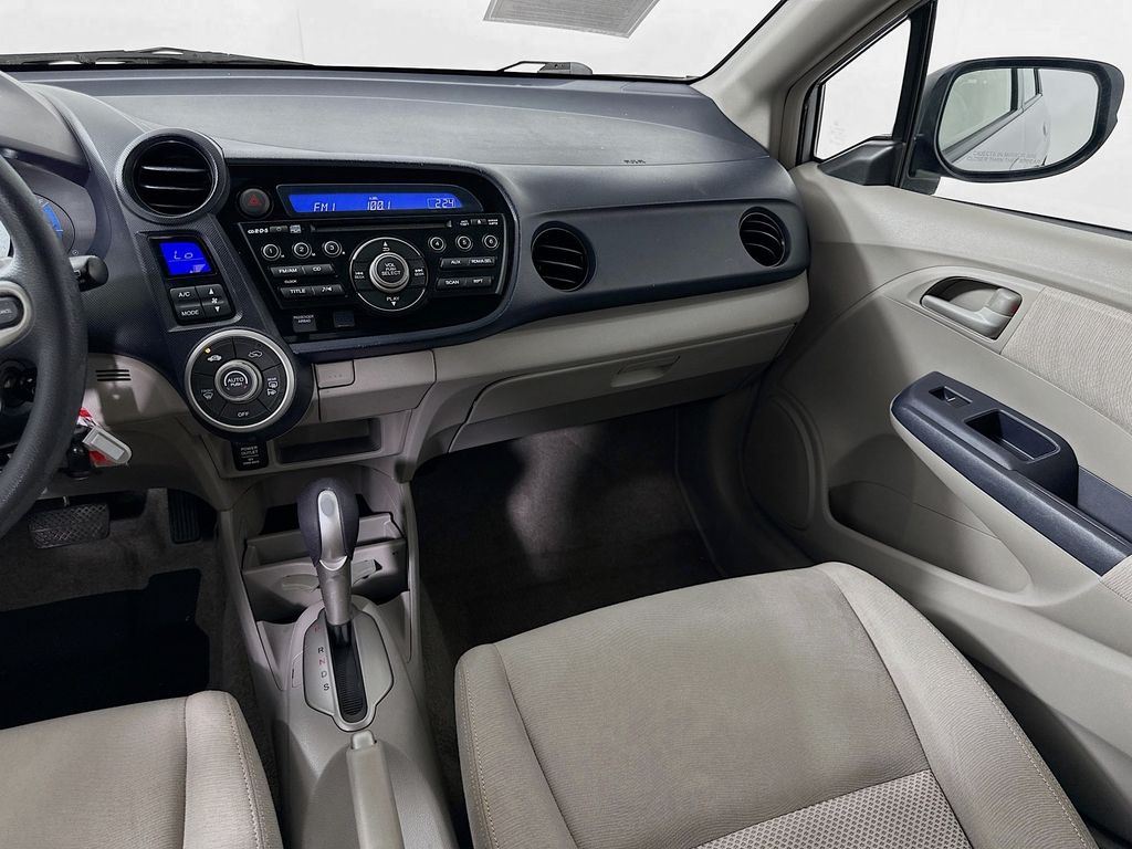 Thumbnail: 2010 Honda Insight - 21