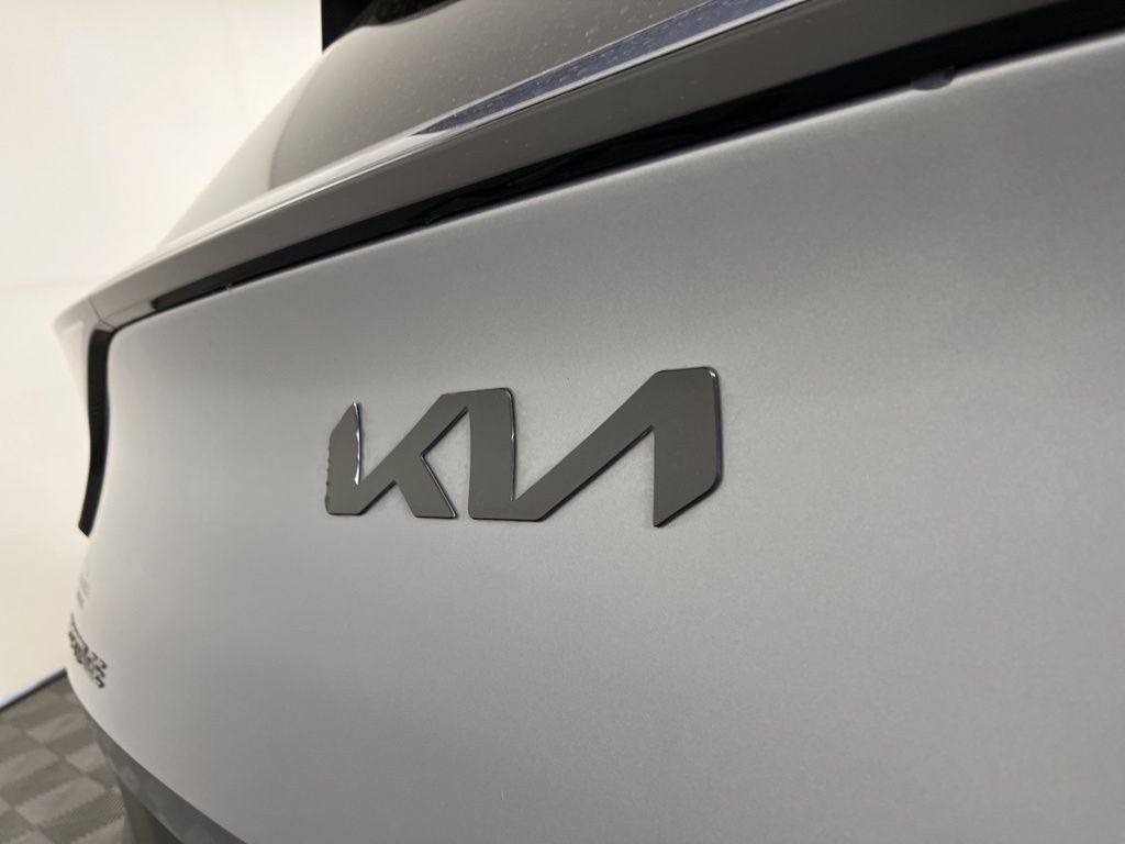 Thumbnail: 2023 Kia Sportage - 3