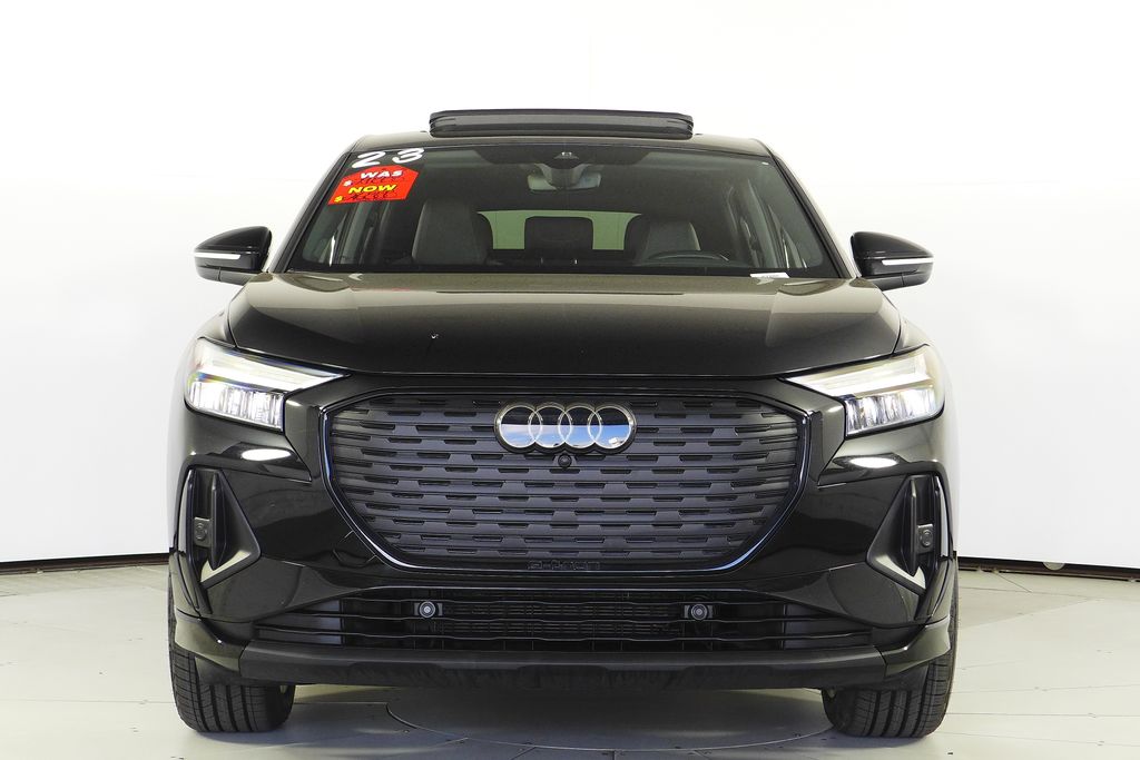 Thumbnail: 2023 Audi Q4 e-tron - 3