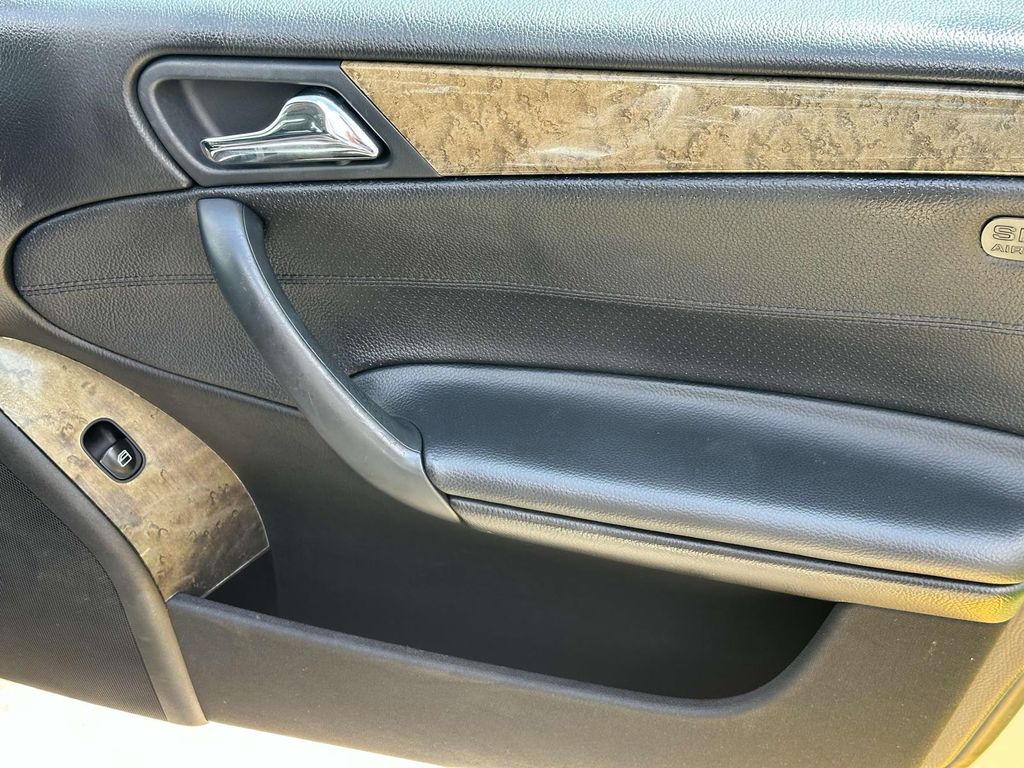 2007 Mercedes-Benz C-Class C 230 11