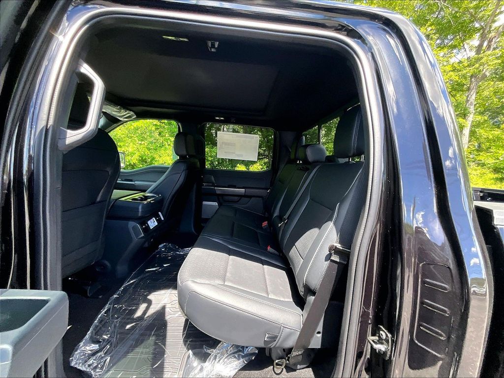 2026 Ford F-150 — photo 11