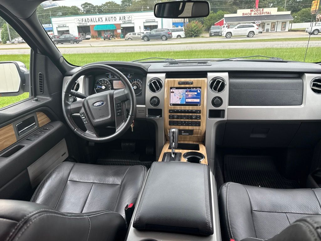 Used 2011 White Ford Lariat image 7