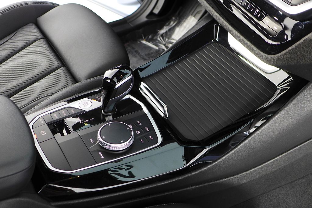 Thumbnail: 2023 BMW X3 - 15