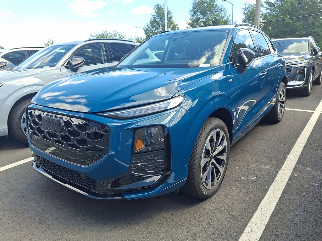 Thumbnail: 2026 Audi Q3 - 1