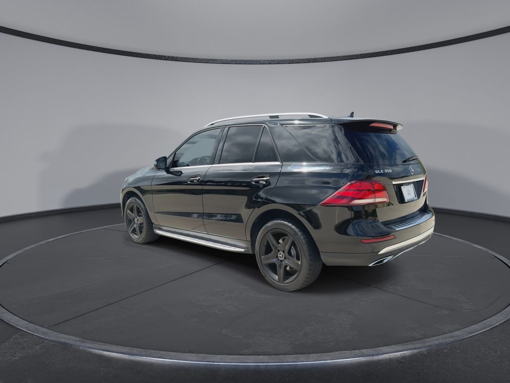 Thumbnail: 2017 Mercedes-Benz GLE - 6